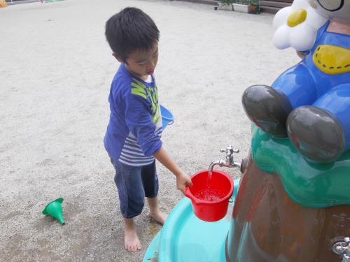 僕は水汲み係だよ。 僕は水汲み係だよ。