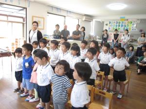 れいんぼーでの朝の集まり れいんぼーでの朝の集まり