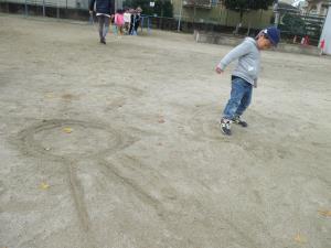 地面にお絵かき 地面にお絵かき