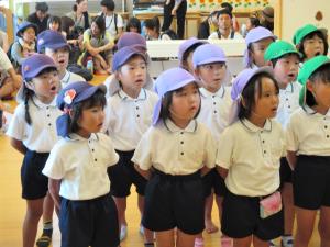 口を大きく開けて歌おう 口を大きく開けて歌おう