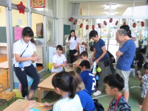 カゴに入るかな? カゴに入るかな?