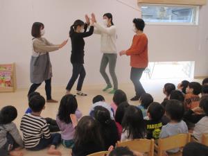 新しいクラスにバトンタッチ! 新しいクラスにバトンタッチ!