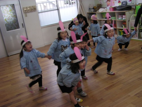 「おおかみさーん」満3歳・三匹のこぶた 「おおかみさーん」満3歳・三匹のこぶた