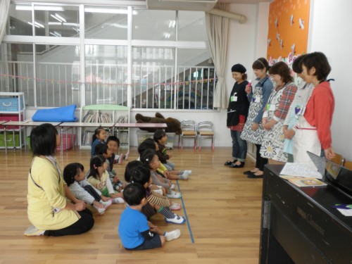 お母さん先生がきてくれたよ お母さん先生がきてくれたよ