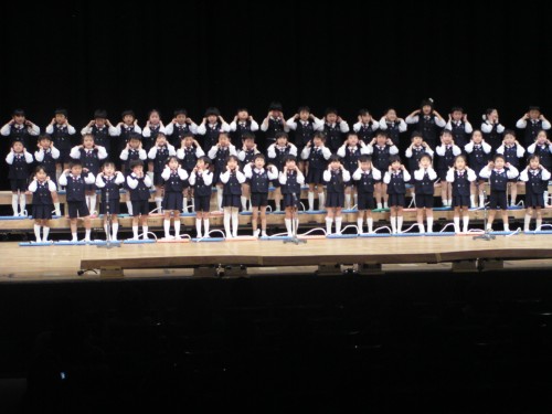 一緒に遊びましょう!Head  Shoulders  Knees  and  Toes 一緒に遊びましょう!Head  Shoulders  Knees  and  Toes