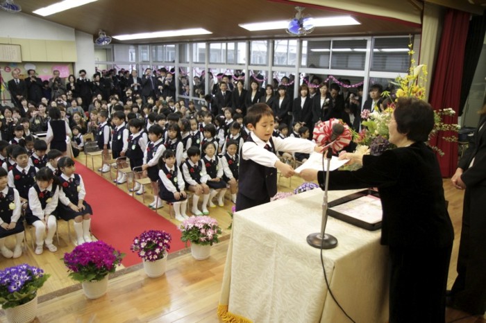 修了証書授与 修了証書授与