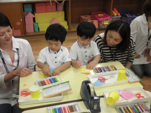 お母さんに見守られ…。 お母さんに見守られ…。