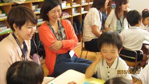 保護者の方も楽しそうです 保護者の方も楽しそうです