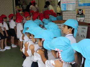 落ちついて避難場所に避難しよう 落ちついて避難場所に避難しよう