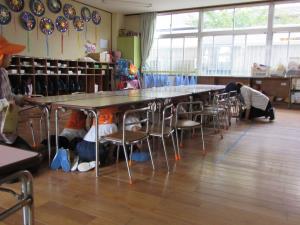 静かに次の指示を待つ子ども達 静かに次の指示を待つ子ども達