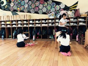 なにを観て描いているのでしょうか? なにを観て描いているのでしょうか?