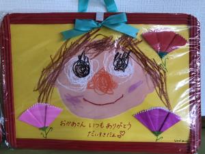 年少お母さんの顔 年少お母さんの顔