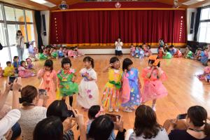 はい、ぽーず♪ はい、ぽーず♪