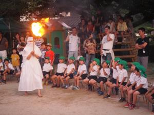 火の女神、登場。 火の女神、登場。