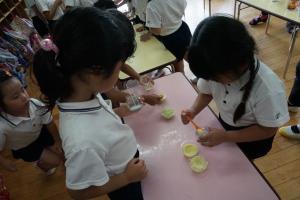 何色の砂にしようかな? 何色の砂にしようかな?