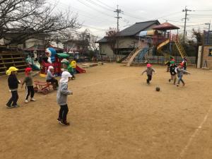 年中さんと年長さんで元気いっぱいサッカー 年中さんと年長さんで元気いっぱいサッカー