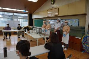 給食室の先生方です! 給食室の先生方です!