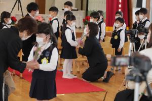 卒園生退場 卒園生退場