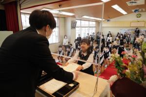 修了証書授与 修了証書授与