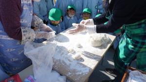 つきたての餅はどんな香りがするかな? つきたての餅はどんな香りがするかな?