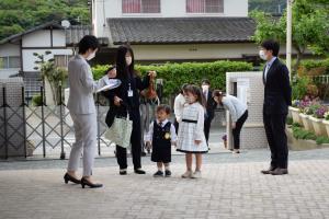 受付をお願いします。 受付をお願いします。