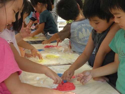 そっと触ってみよう! そっと触ってみよう!