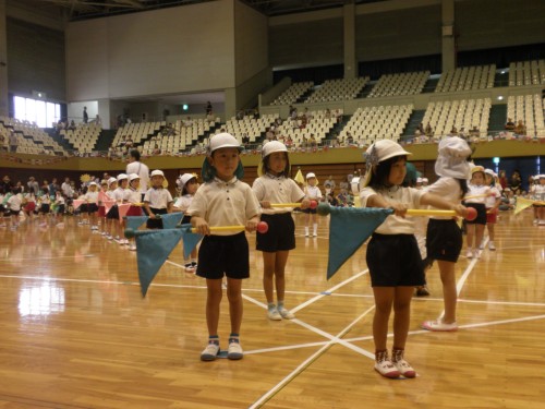 まっすぐ並んでいます。 まっすぐ並んでいます。