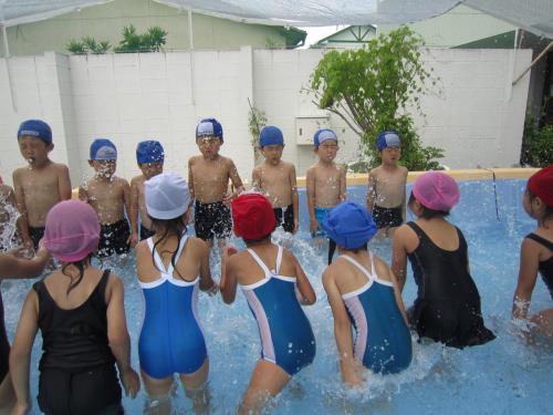 顔に水がかっても大丈夫! 顔に水がかっても大丈夫!
