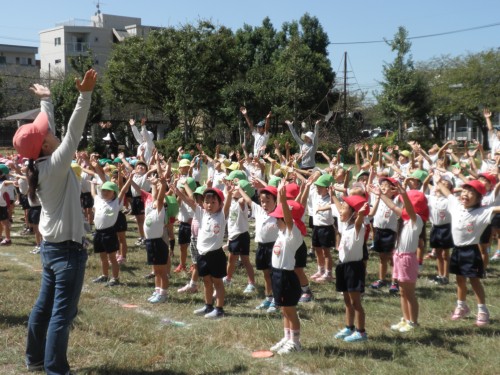 しっかり腕を伸ばしますよ しっかり腕を伸ばしますよ