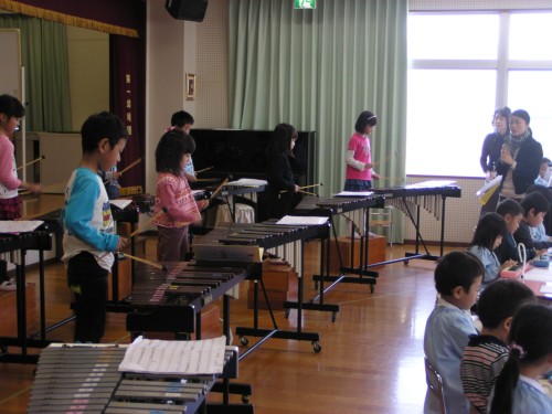 本当の音程が出るように軽く叩きましょう 本当の音程が出るように軽く叩きましょう