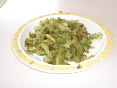 「ゴーヤの佃煮」出来上がり!ご飯が進みそうですね。 「ゴーヤの佃煮」出来上がり!ご飯が進みそうですね。