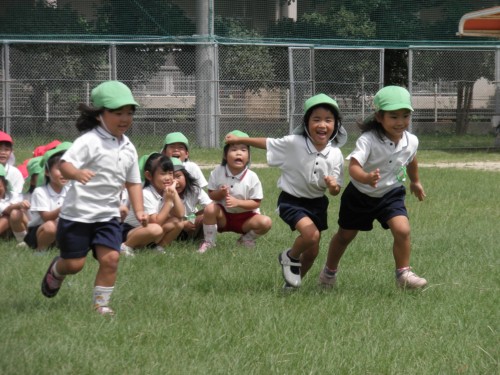 グラウンドで思いっきり風を切ってGO! グラウンドで思いっきり風を切ってGO!