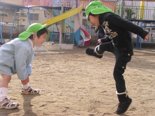 元気いっぱいにしこを踏んで・・・ 元気いっぱいにしこを踏んで・・・