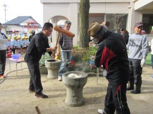 おじい様も手伝ってくださいました。 おじい様も手伝ってくださいました。