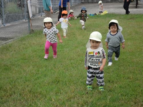 芝生公園にて 芝生公園にて