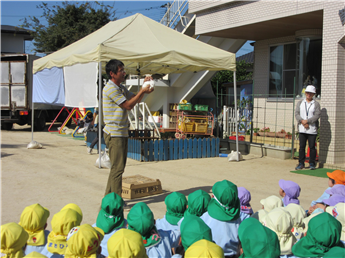 動物園の園長先生から色々なことをおしえていただきました。 動物園の園長先生から色々なことをおしえていただきました。