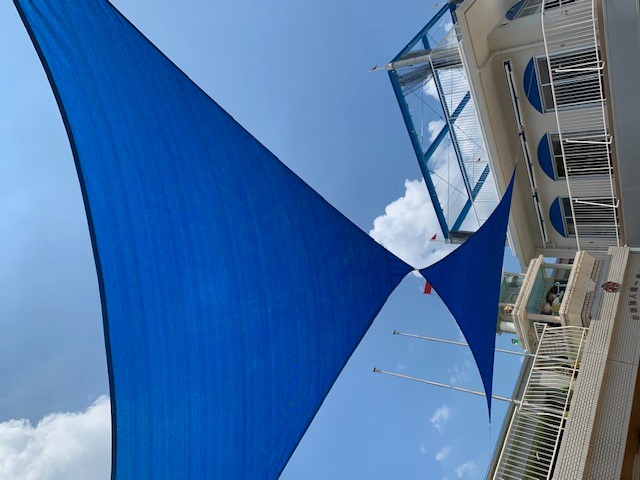 タープで夏使用の幼稚園♪ タープで夏使用の幼稚園♪