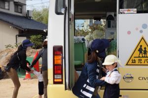 非常口から避難 非常口から避難