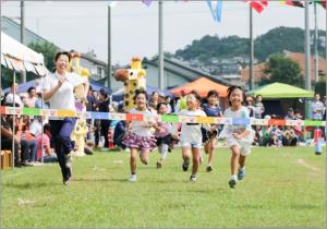 先生達も一緒に走るのが第二流。 先生達も一緒に走るのが第二流。