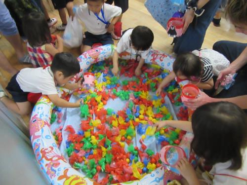 金魚すくい 金魚すくい