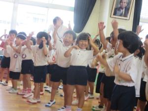 体を動かして楽しそうな子ども達 体を動かして楽しそうな子ども達