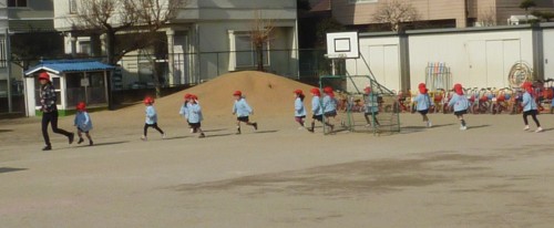 マラソンごっこ ~年少組~ マラソンごっこ ~年少組~