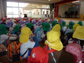 リズム室でお集り リズム室でお集り