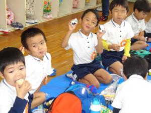 おにぎりだよ~。 おにぎりだよ~。